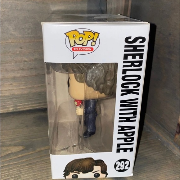 Funko pop Sherlock with Apple #292 - Picture 2 of 8